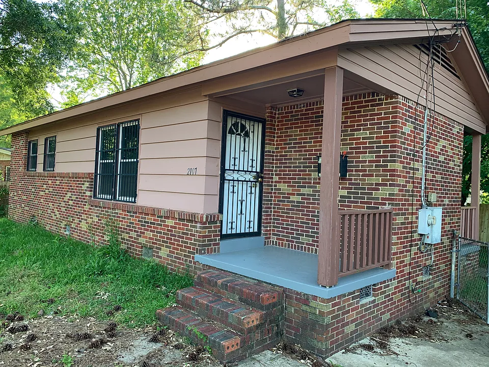 2107 Yarbrough Cir