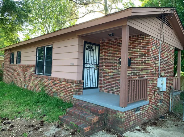 2107 Yarbrough Cir, Montgomery, AL 36110