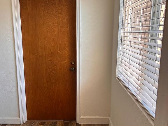 4th image of 22107 Arline Ave