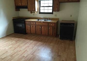3rd image of 7104 Nesbitt Dr