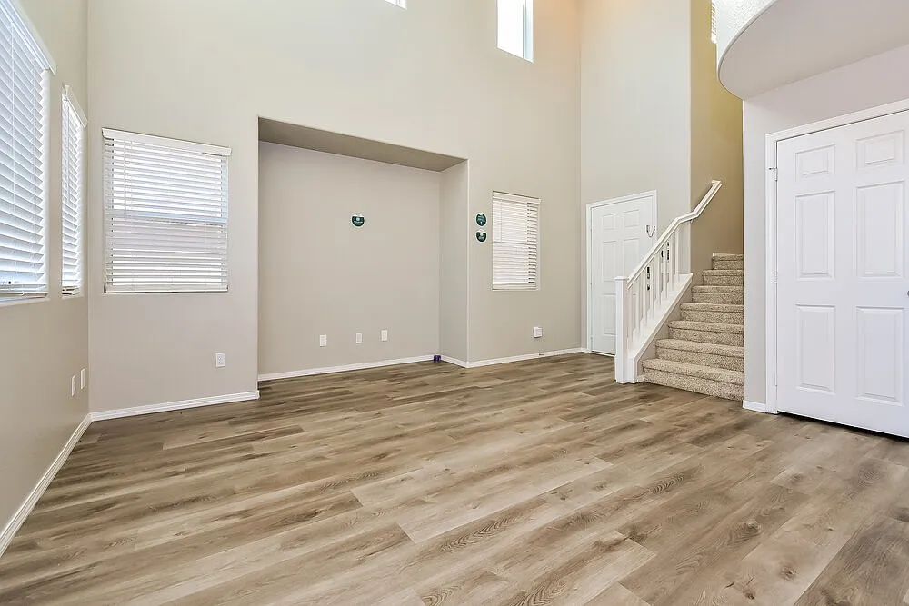 3 bed, 3.0 bath, 1419 sqft, $2,110 — Photo 4