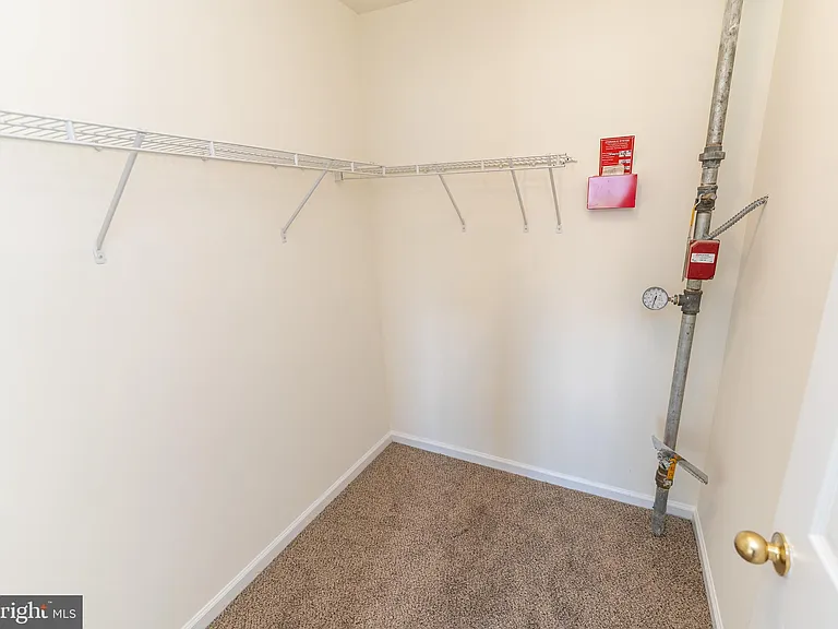 202 Carsons Ct — Photo 21