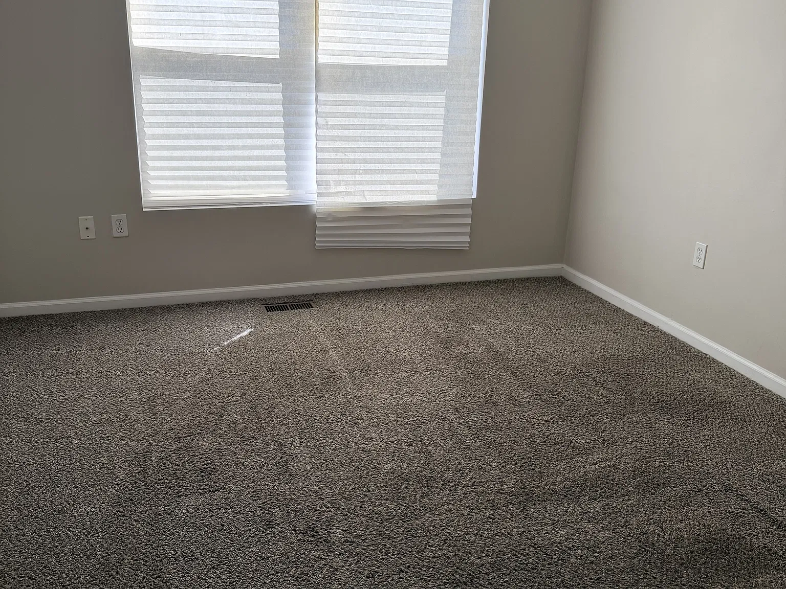 Taylor St - 602 - 1 — Photo 2