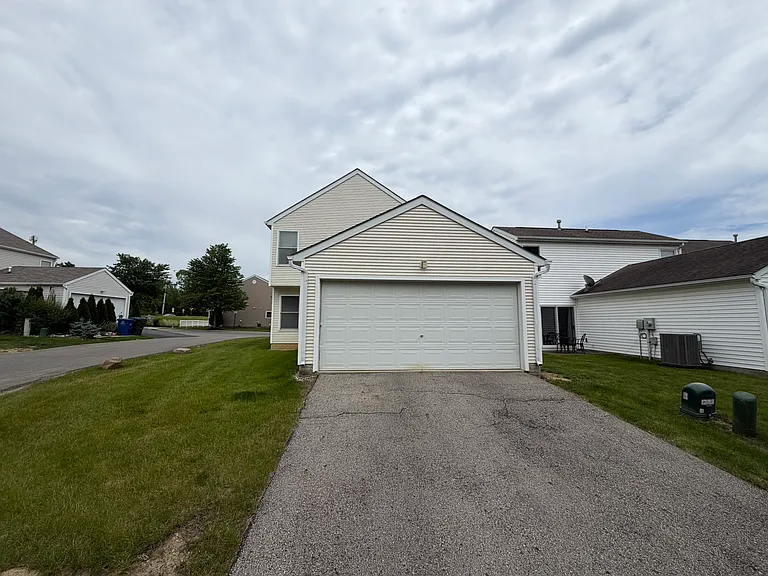 9335 Polaris Green Dr — Photo 3