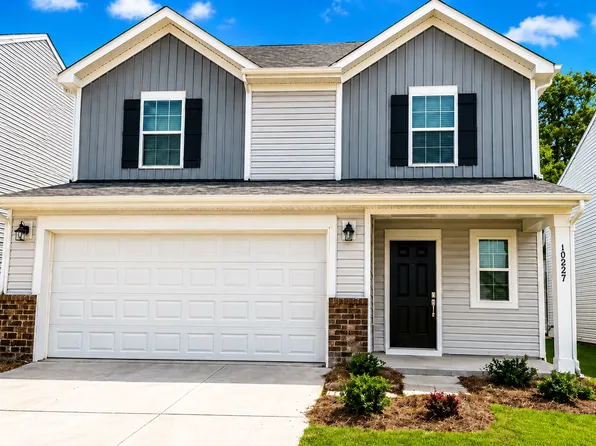 10227 Chatham Run Ln, Charlotte, NC 28262