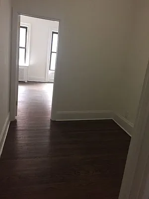 Rented by Solil Management | media 9