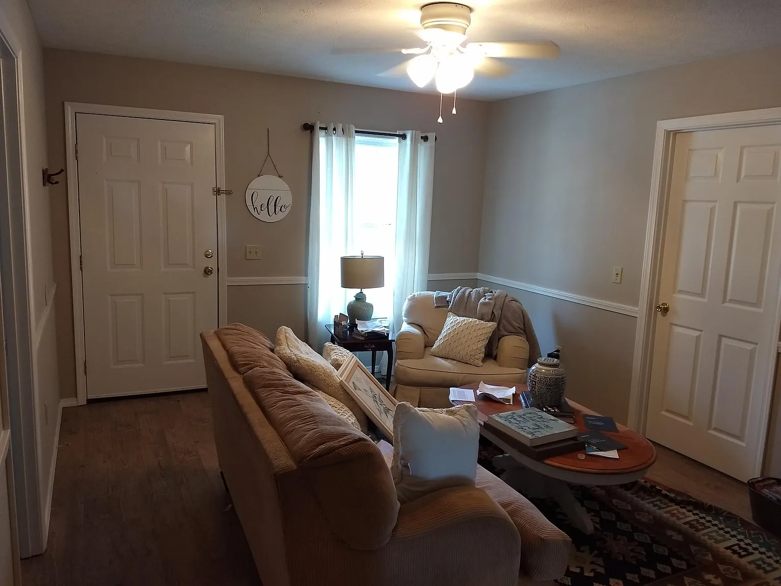 4 bed, 1250 sqft, $1,500 — Photo 2