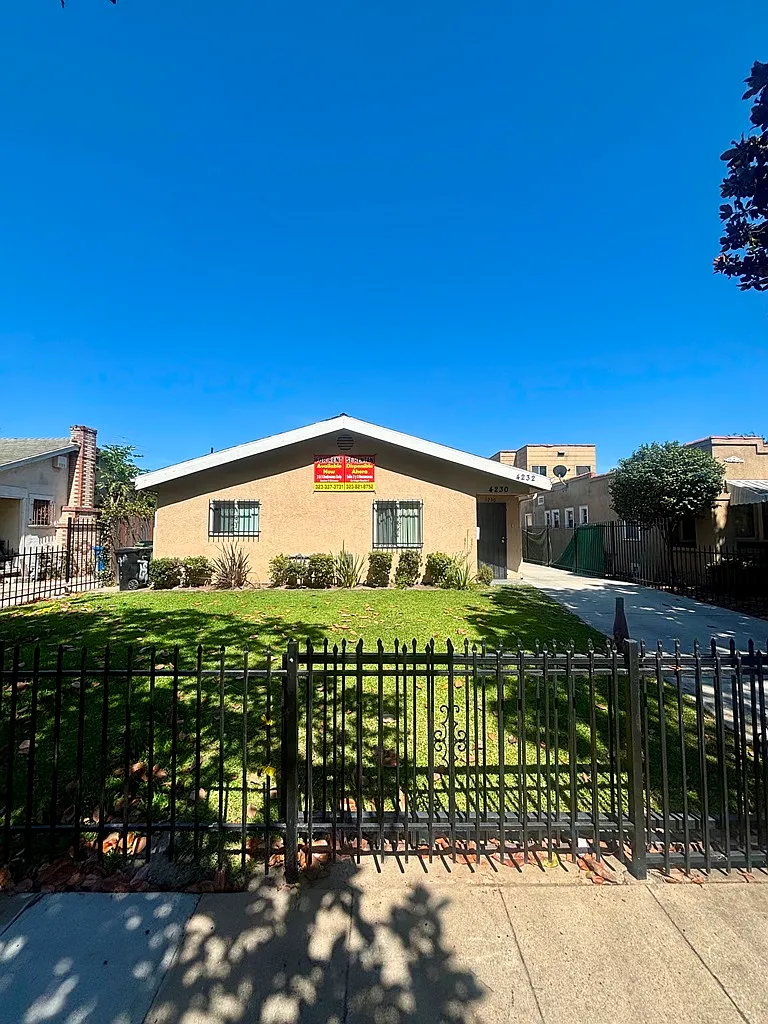 3 bed, 1000 sqft, $3,650 — Photo 1