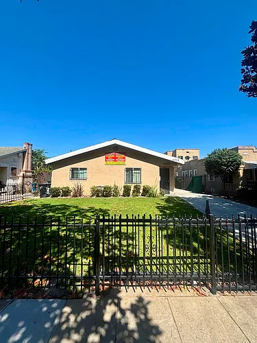 4232 Kenwood Ave Photo 1