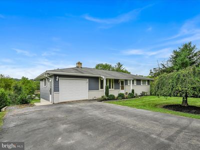 2290 Market St, Auburn, PA, 17922