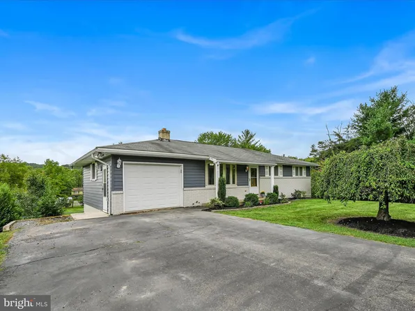 2290 Market St, Auburn, PA 17922