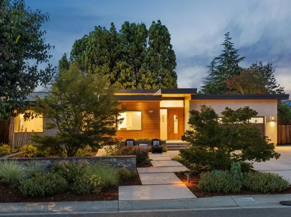 681 Springer Ter, Los Altos, CA 94024