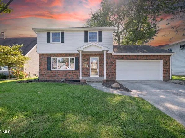 3322 Cromwell Dr, Oregon, OH 43616