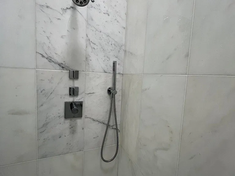 622 Gross St #303 — Photo 8