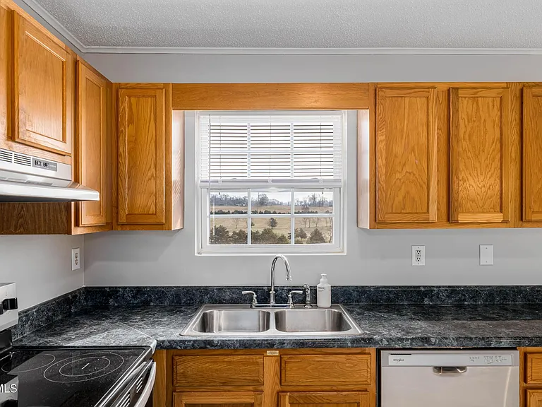 133 Paynetown Rd — Photo 14