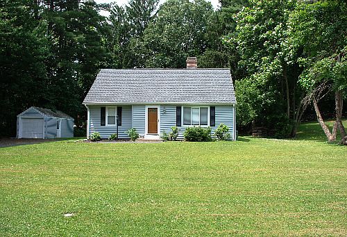 1st image of 173 Tunxis Ave