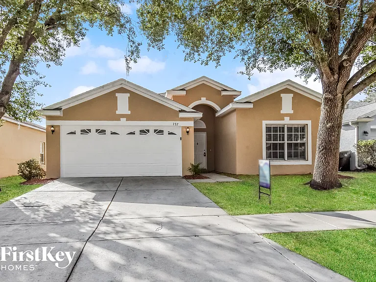 722 Parsons Pointe St — Photo 1