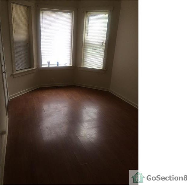 1st image of 612 N Central Park Ave #1