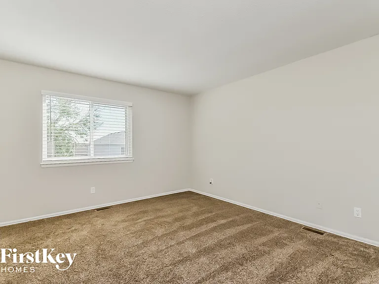 4663 Bittercreek Dr — Photo 7