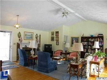 Vaulted Open Floor Pl.