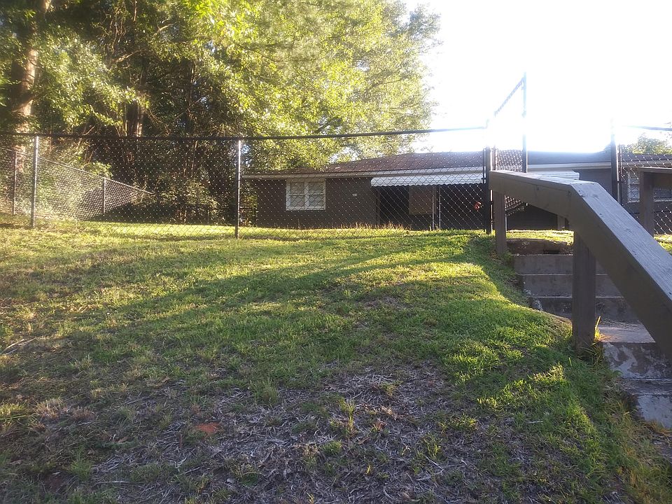 331 Front Yard