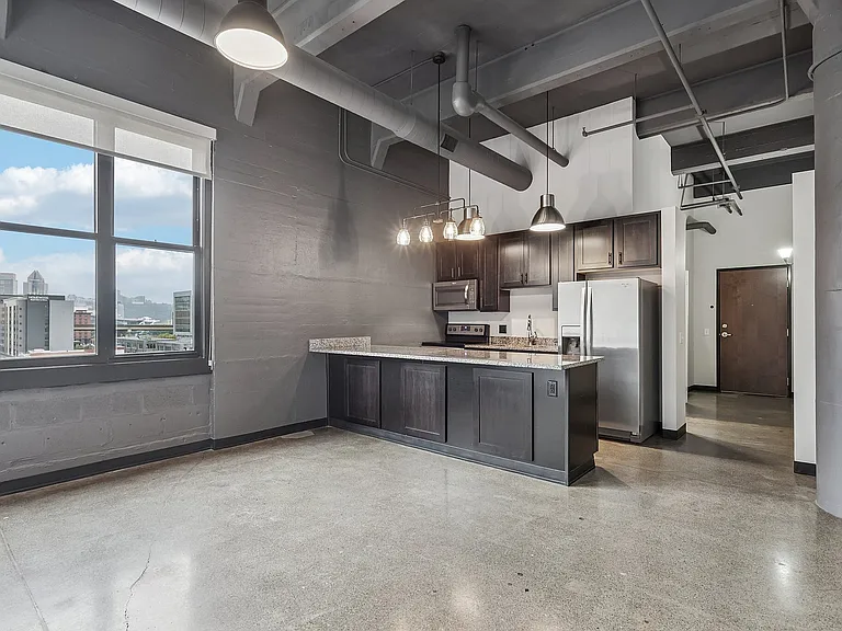 48-web-or-mls-1627 Penn Ave Unit 504-S2409-005