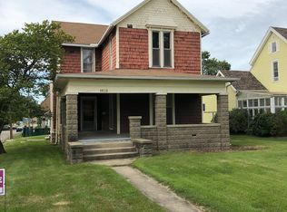 1103 Jefferson Ave, Charleston, IL 61920