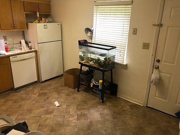 Kitchen/Dining space