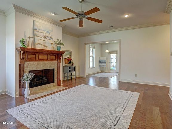 3rd image of 109 Copper Hill Dr