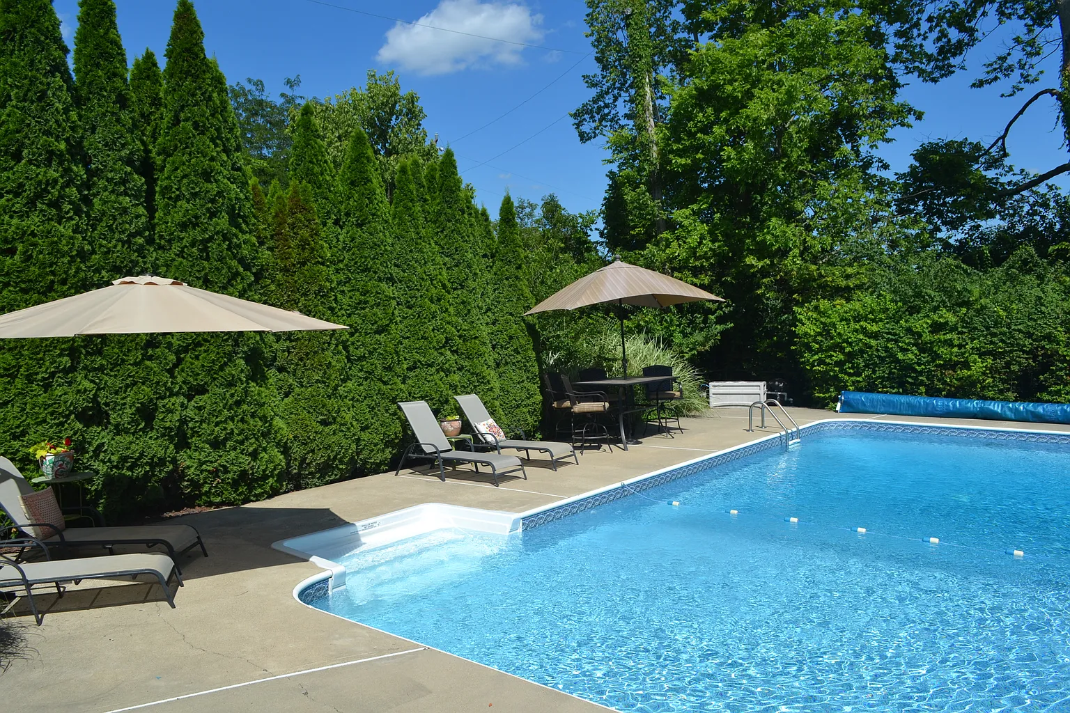 1301 Victory Ln photo 1