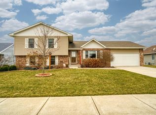 312 Ironwood St NW, Demotte, IN 46310