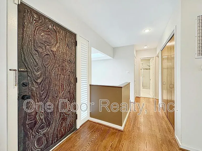 609 Indian Springs Ct — Photo 4