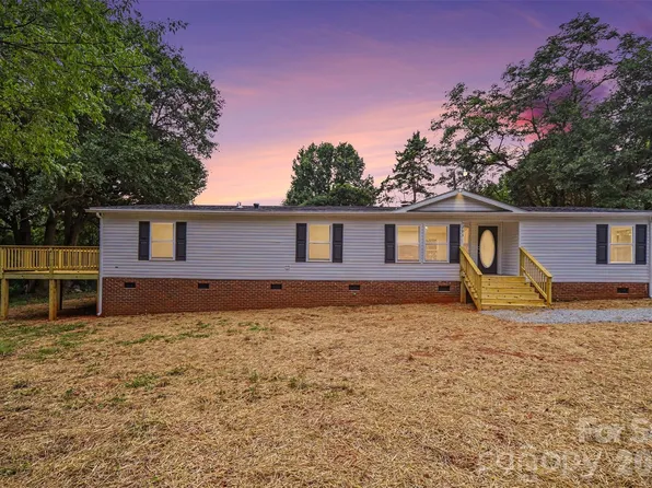 9703 Willilyn Ln, Charlotte, NC 28214