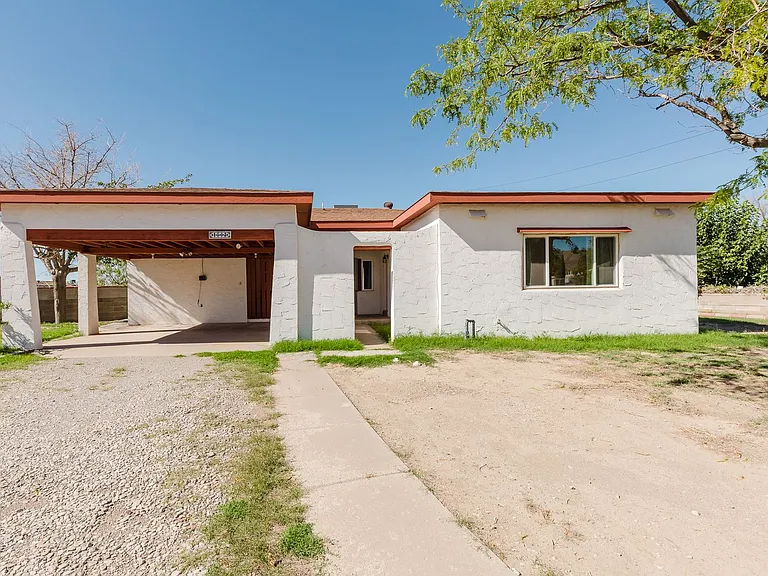 1502 Campbell Pl — Photo 2