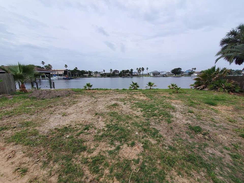 1st image of 909 Blume Dr