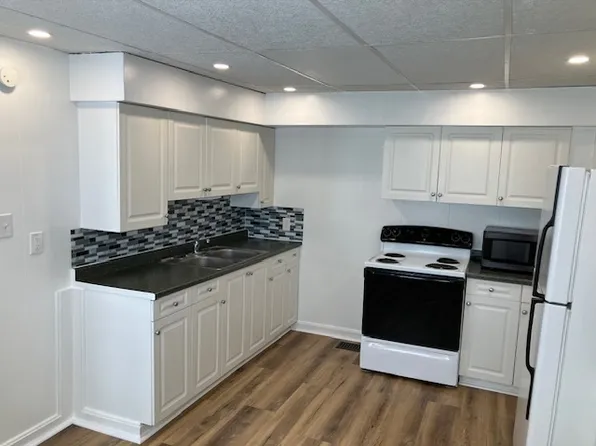 (undisclosed Address), Beaver Falls, PA 15010