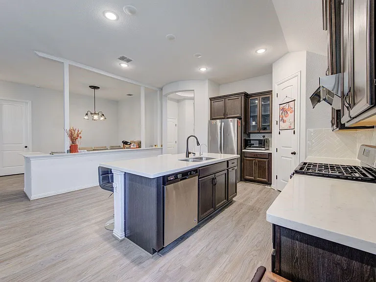 3507 Sunburst Ct — Photo 29