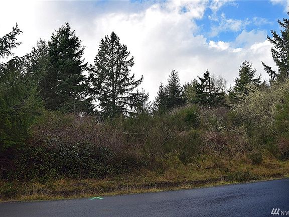 4th image of 521 Makah Ave SE