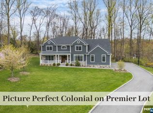 21 Flintlock Rd, Montvale, NJ 07645