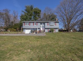24 Country Dr, Watertown, CT 06795