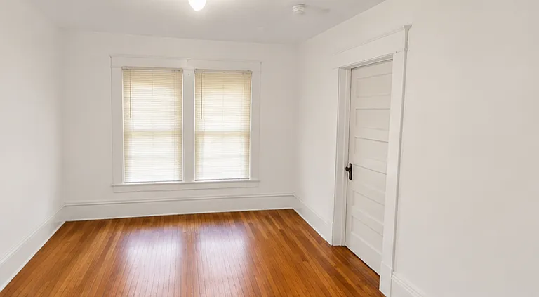 1710 Hubbard Ave — Photo 6