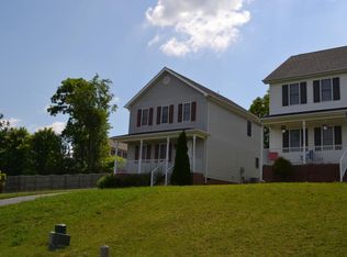 534 D St, Staunton, VA 24401