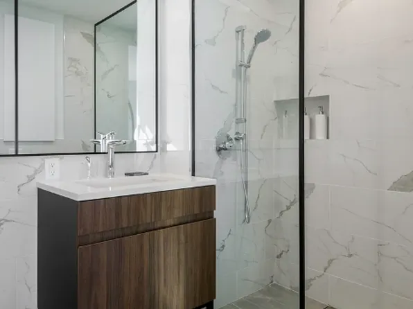 196 Willoughby Street 20K image 3 of 22