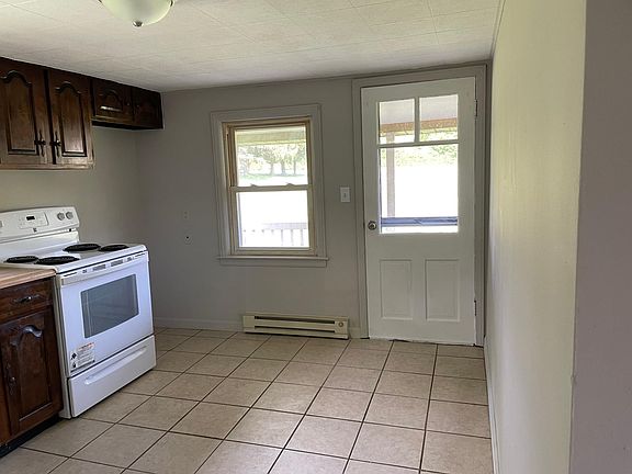 5th image of 1141 Park Ave E #2