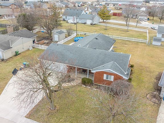 3rd image of 231 Cherokee Dr