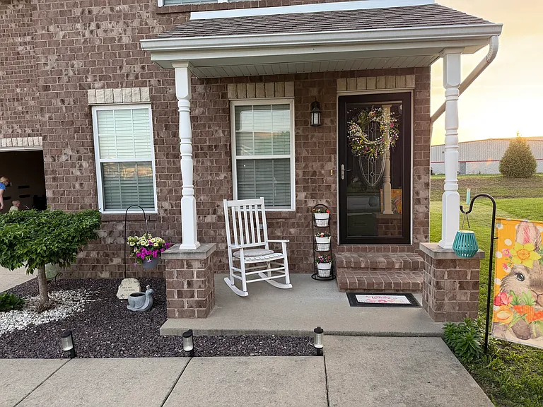 13879 Lincoln Dr — Photo 2