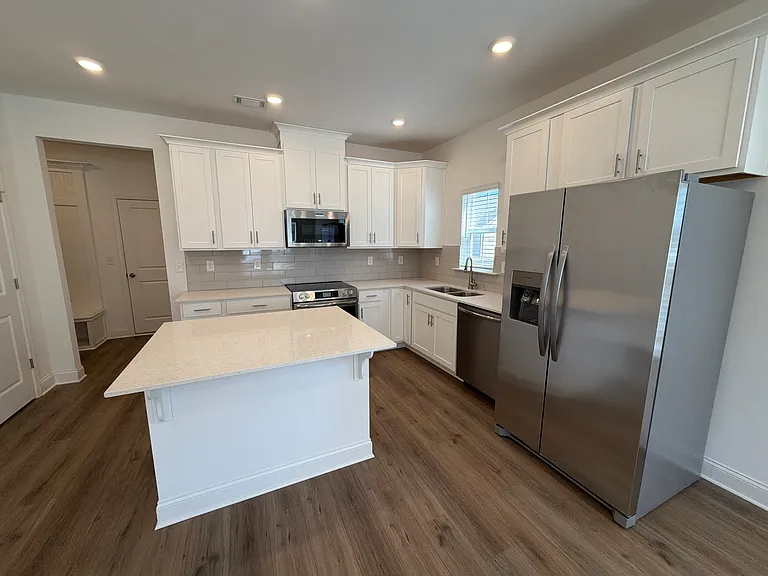 105 Prospect Ave — Photo 7