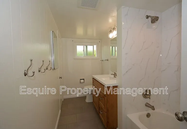 283 Calle Higuera — Photo 15