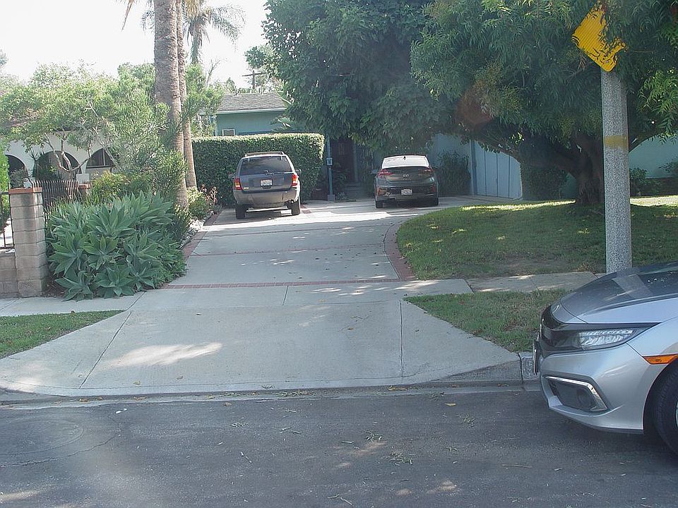 2nd image of 10527 Lev Ave