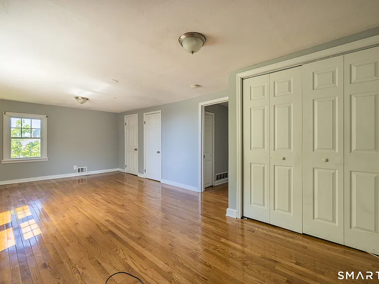 166 Earl Ave — Photo 15